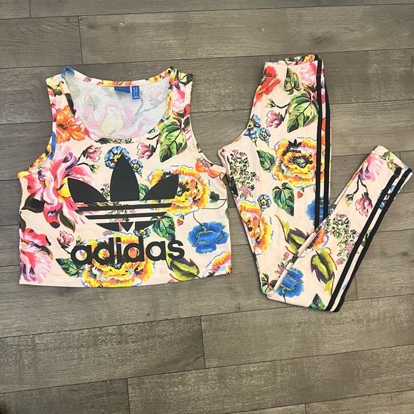 FARM RIO X ADIDAS - Floralita Matching Set - Bundle - Picture 1 of 6
